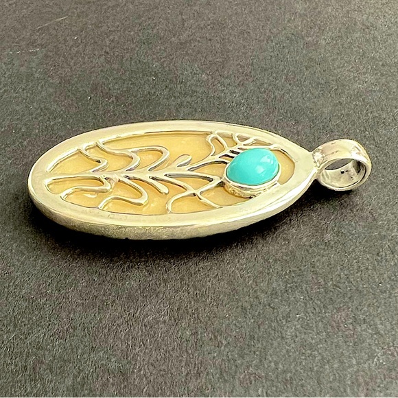 American West Sterling with Turquoise and Mother of Pearl Pendant - Picture 4 of 8